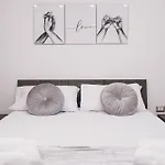 Liberato Home